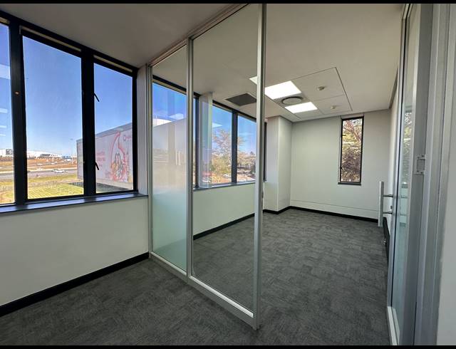 612M² OFFICE TO LET IN WOODMEAD